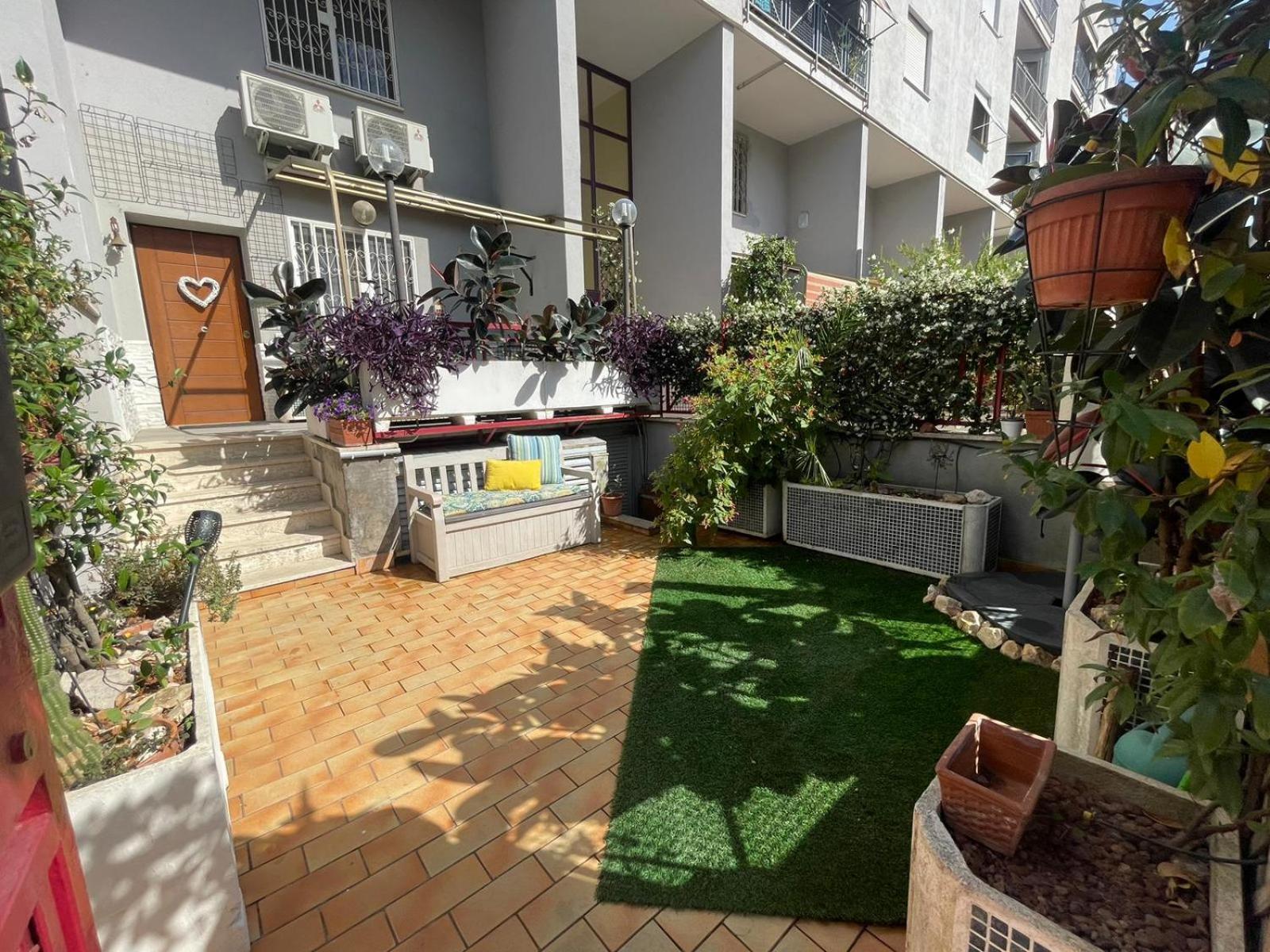 Intero Appartamento Con Giardino E Parcheggio 로마 외부 사진